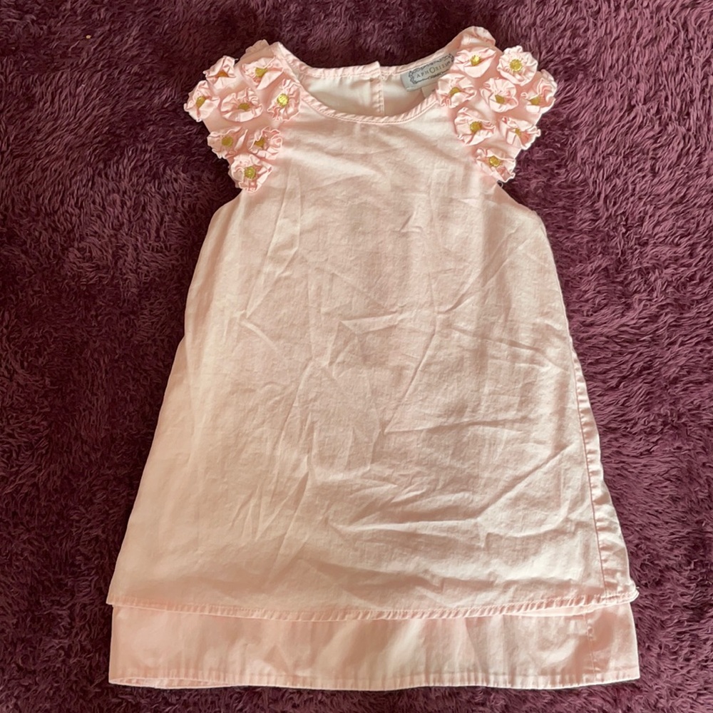3T pink shift dress w gold buttons down back & gold embroidered puff sleeves